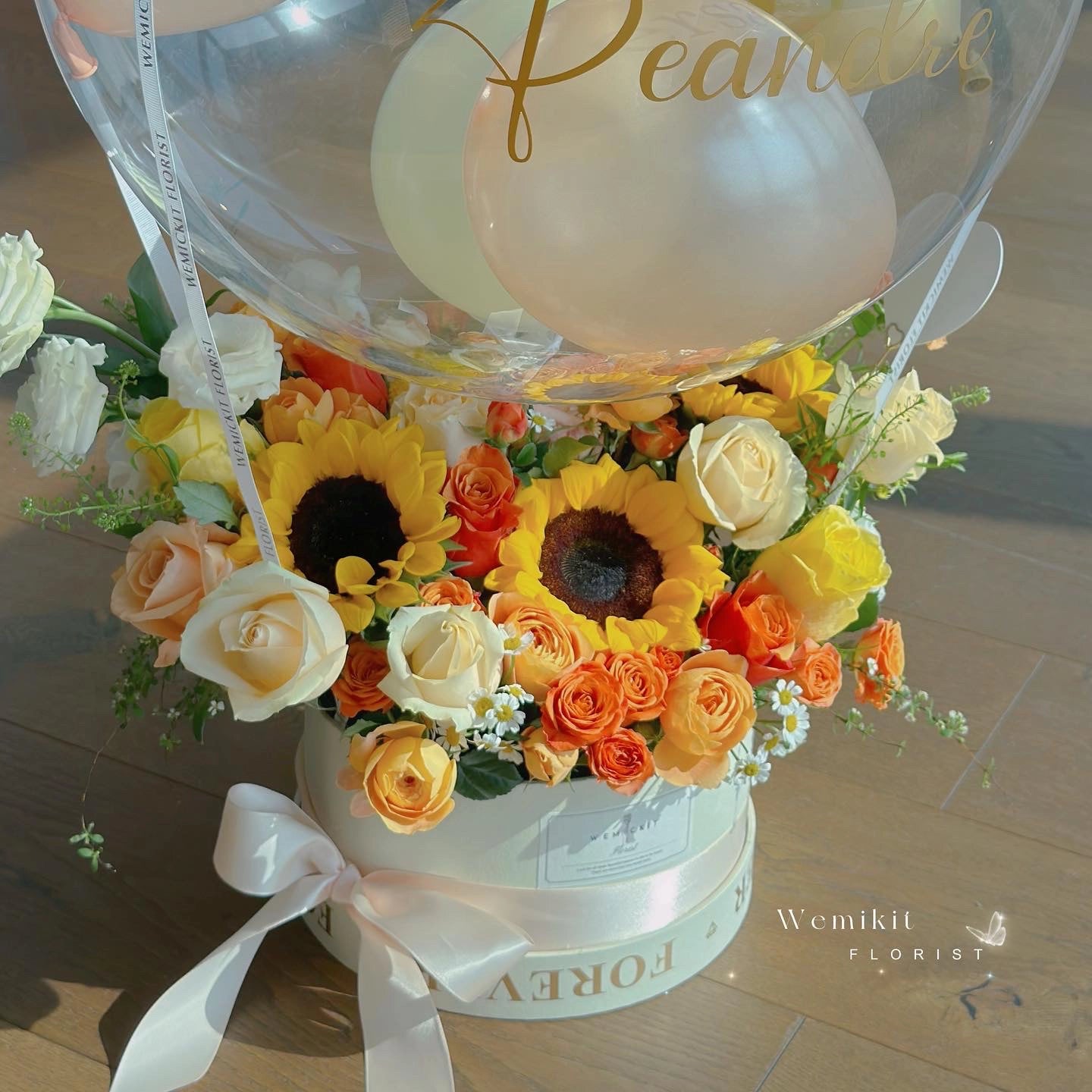 Luminous丨Fresh Flower Box With Balloon