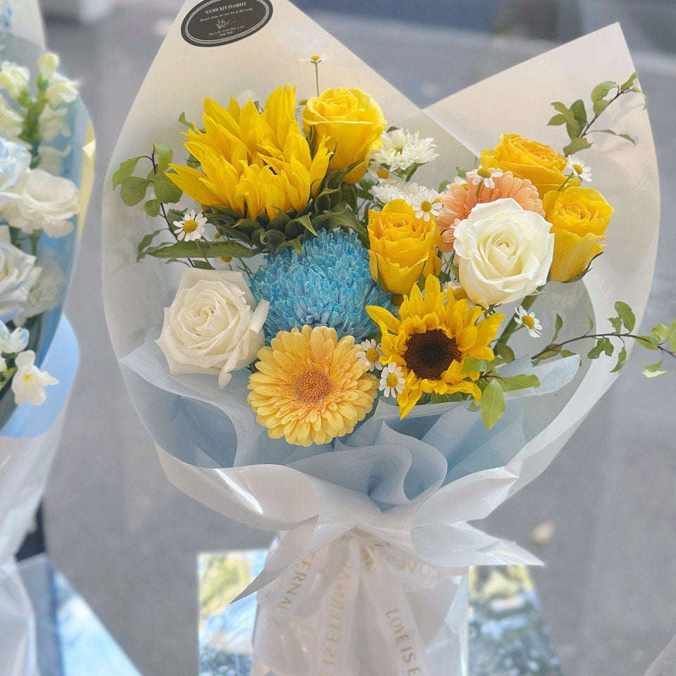 Lumiblue | Fresh Flower Bouquet