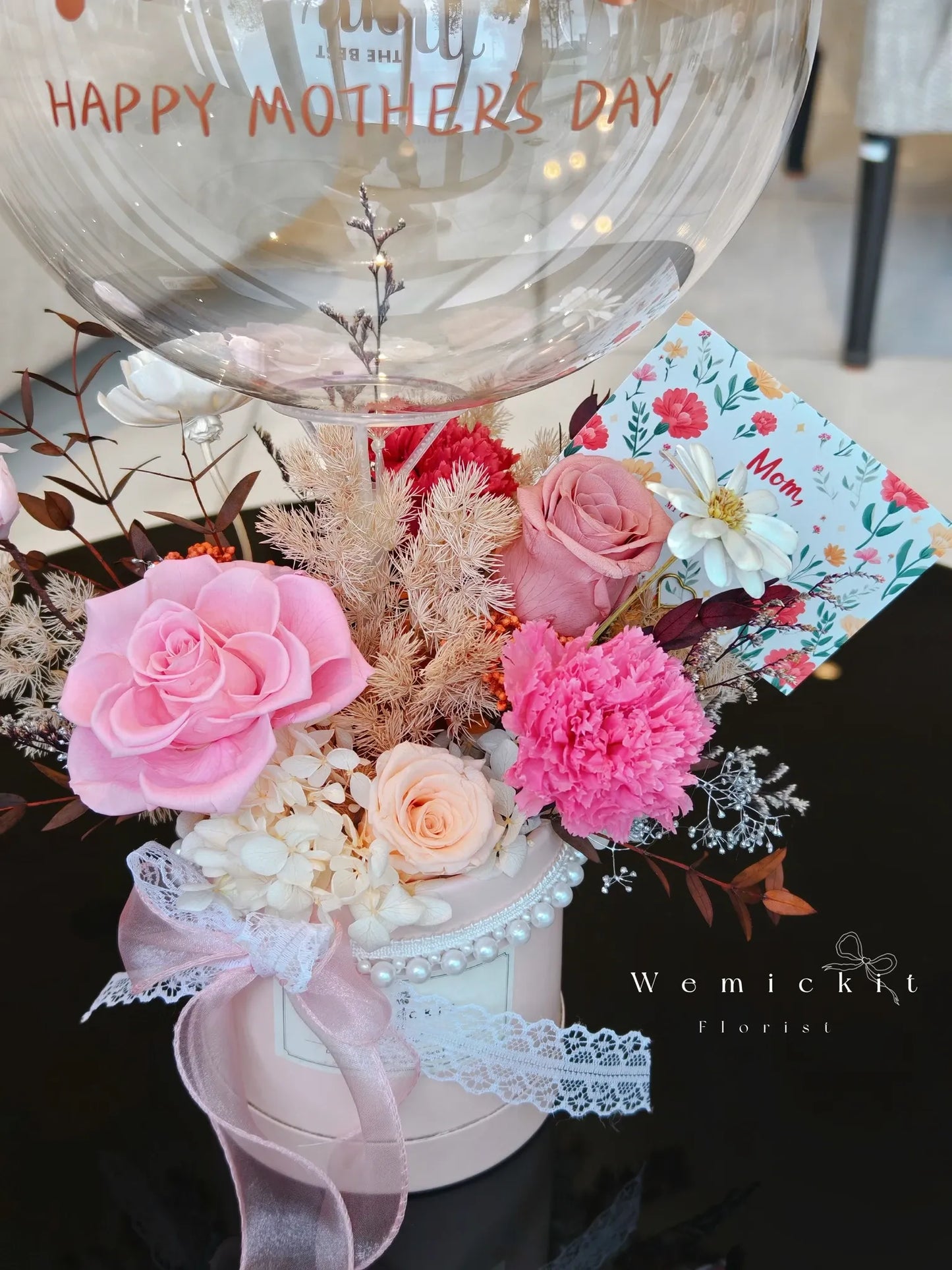 Lots of Love丨Preserved Flower Box With Balloon