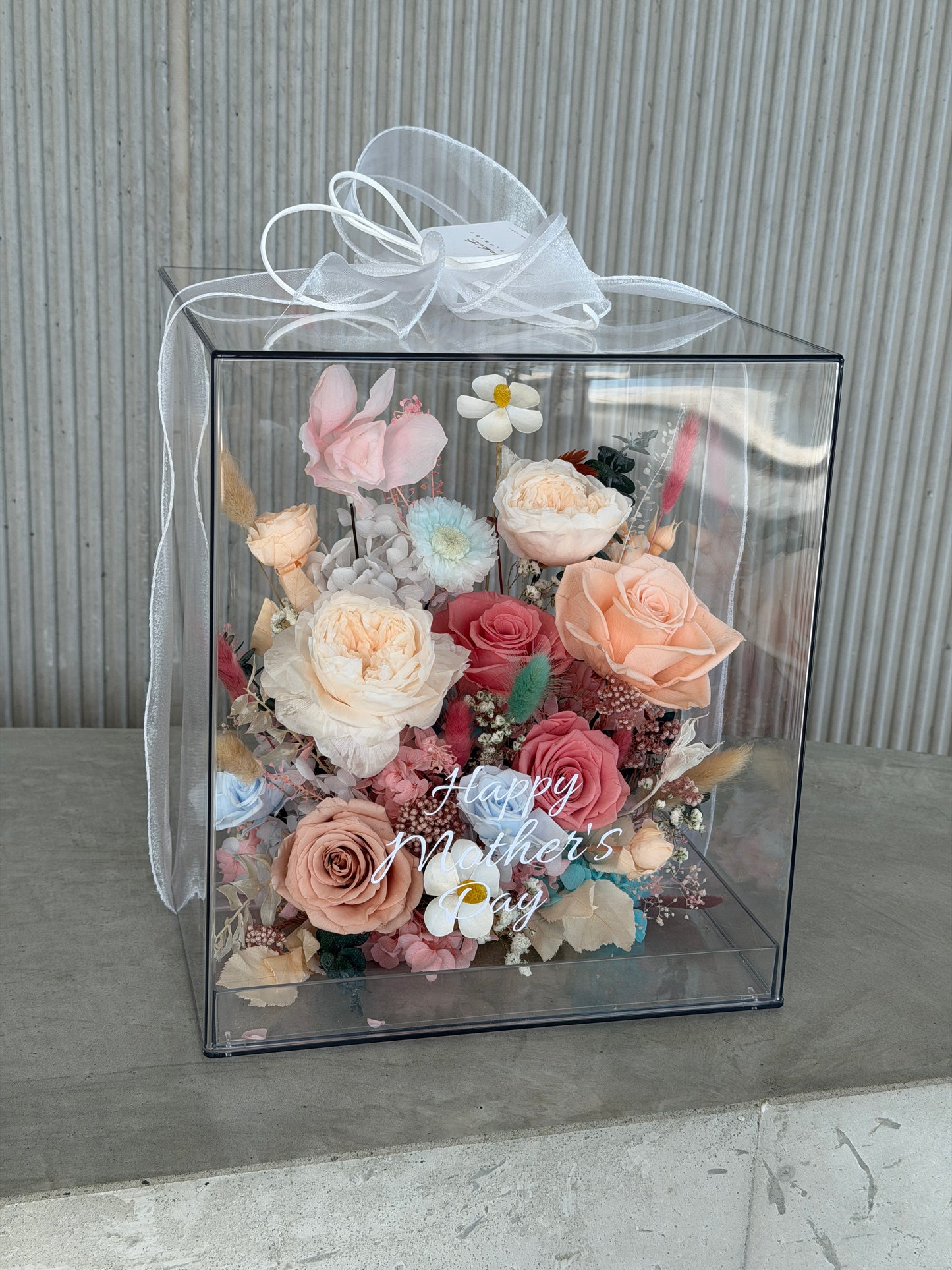 Eternal Sanctuary Bloom Box (Champagne)  | Everlasting Preserved Flower box