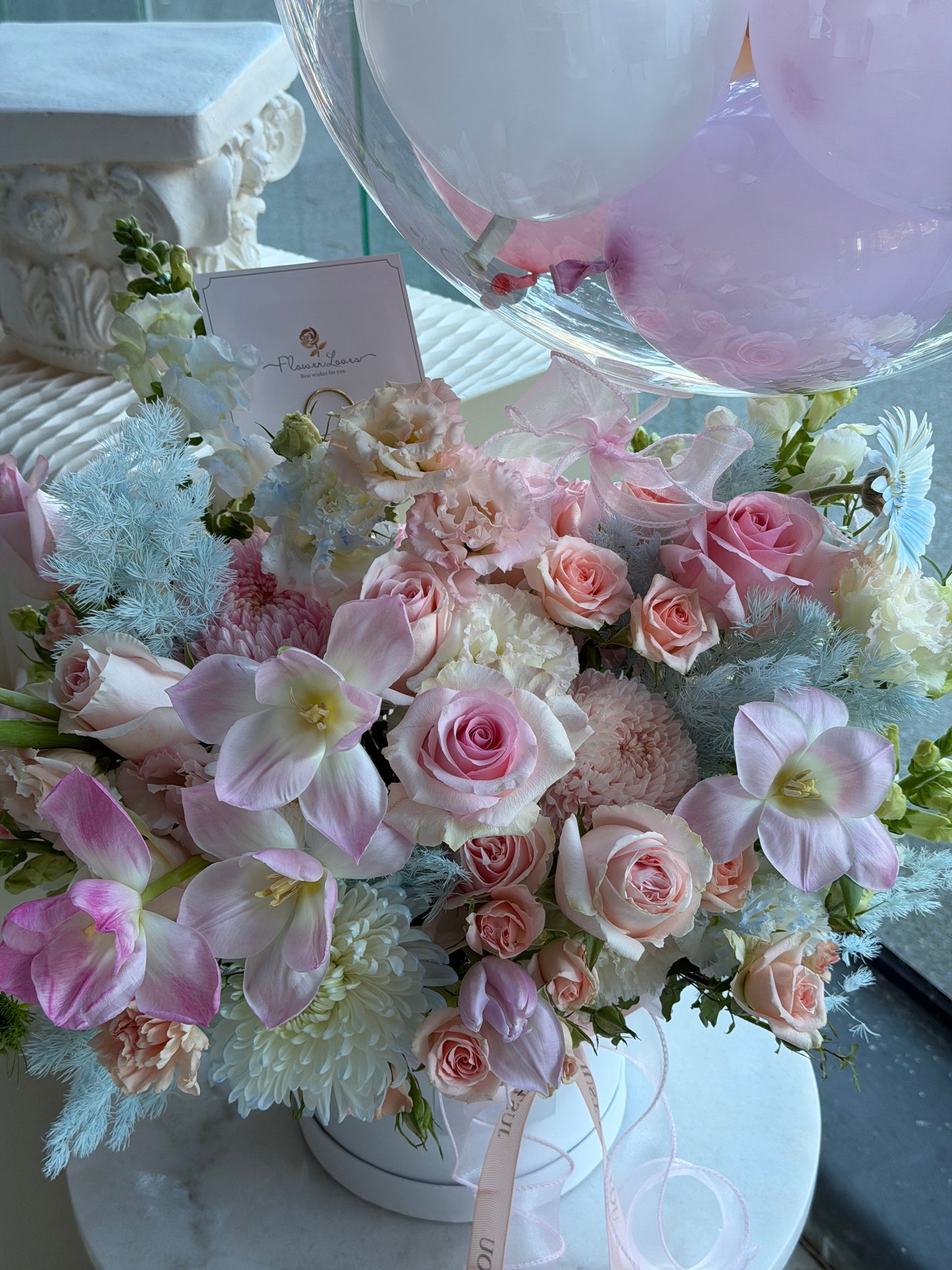 Heartfelt Love | Fresh Flower Box With Balloon