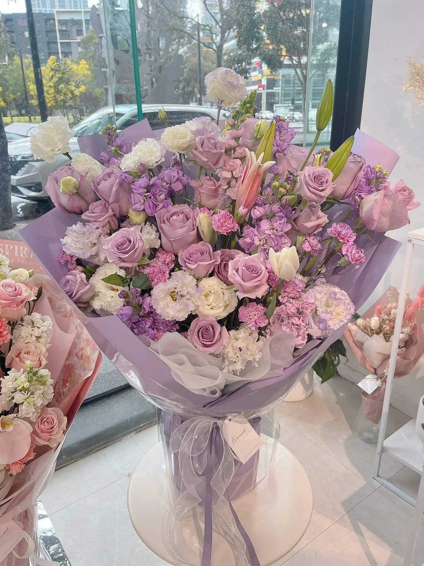 Moon Glow丨Fresh Flower Bouquet WEMICKIT - Melbourne Floral Arrangement