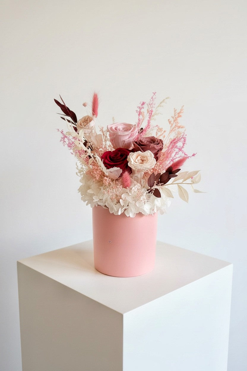 Estrus - Everlasting Preserved Flower in Vase