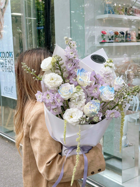 Aura | Fresh Flower Bouquet WEMICKIT - Melbourne Flower Delivery