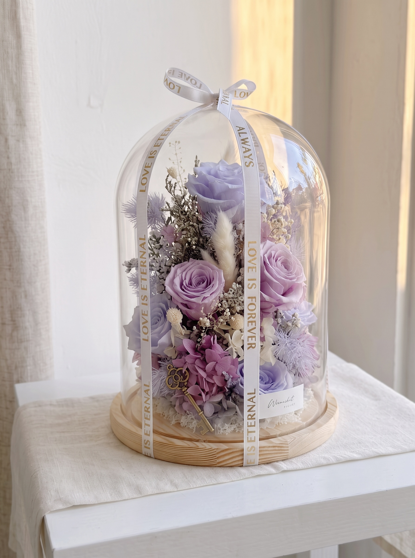 Lunar Violet | Preserved Flowers Glass Dome