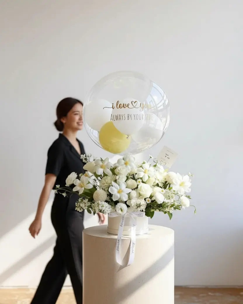 Vera | Fresh Flower Box with Balloon WEMICKIT - Melbourne Flower Delivery