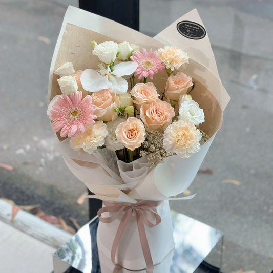 Mellow | Fresh Flower Bouquet