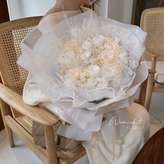 First Love - White丨Preserved Flower Bouquet