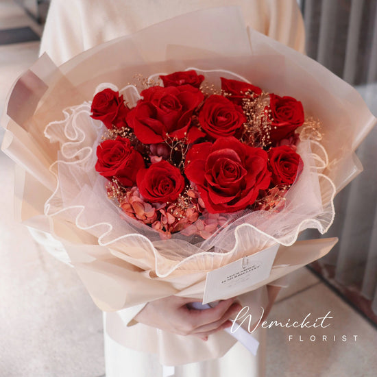 First Love - Red丨Preserved Flower Bouquet WEMICKIT - Melbourne Floral Arrangement
