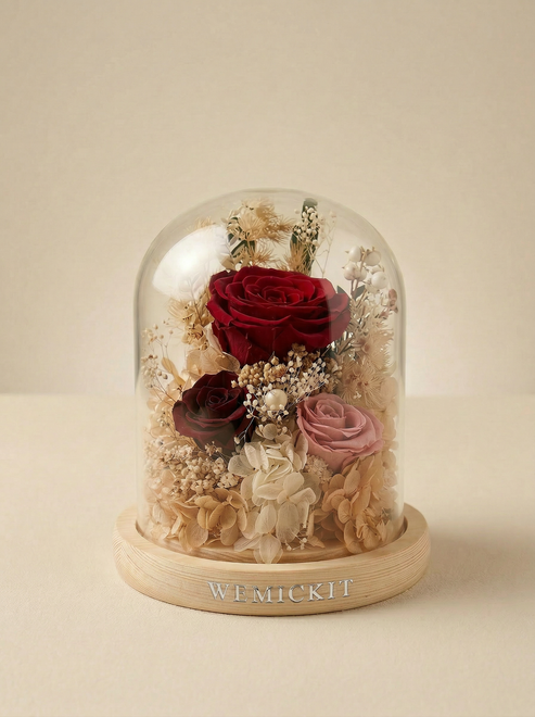 Queen Loyal | Everlasting Preserved Flower Glass Dome