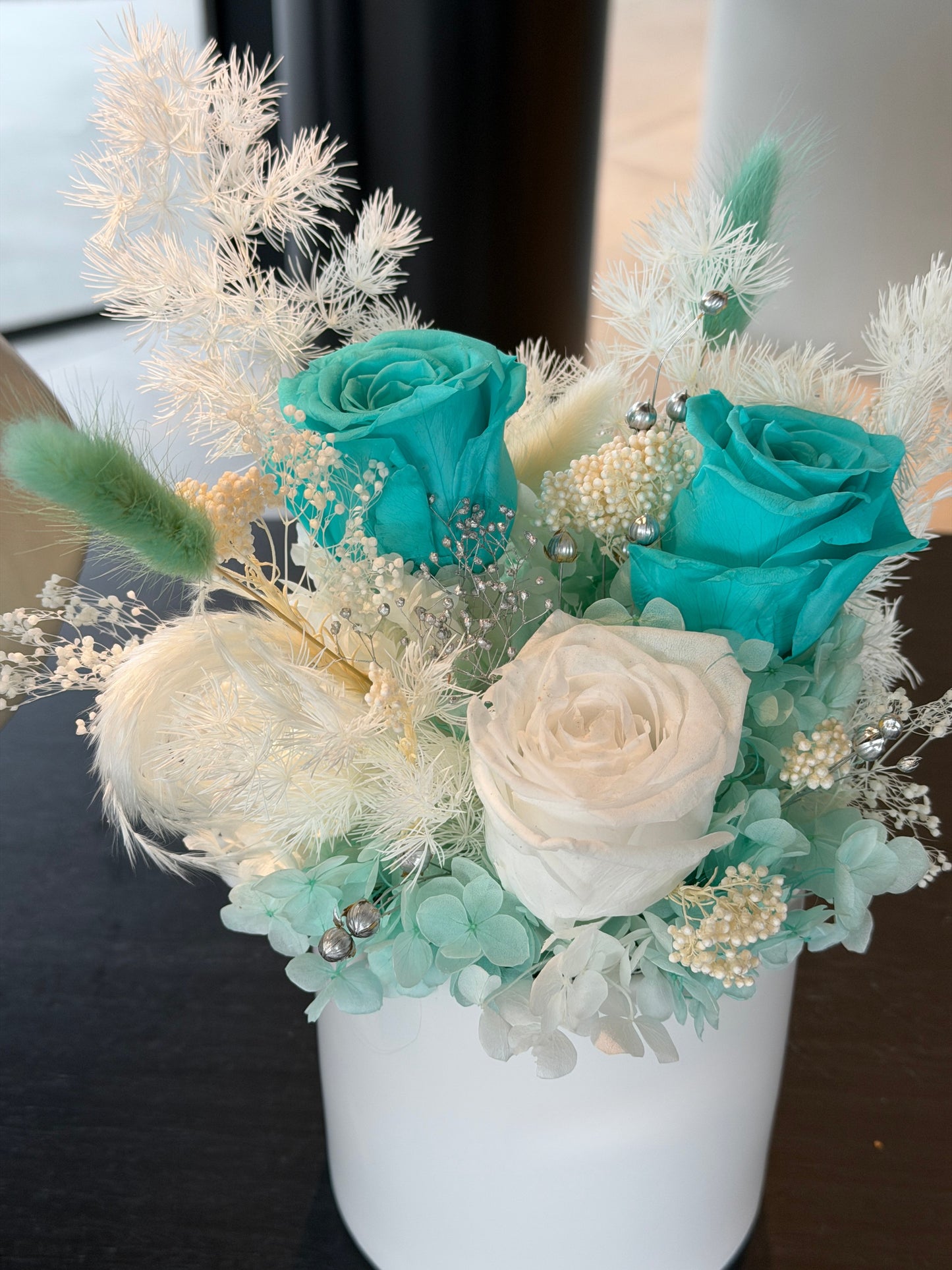 Snow Tiffany - Everlasting Preserved Flower in Vase