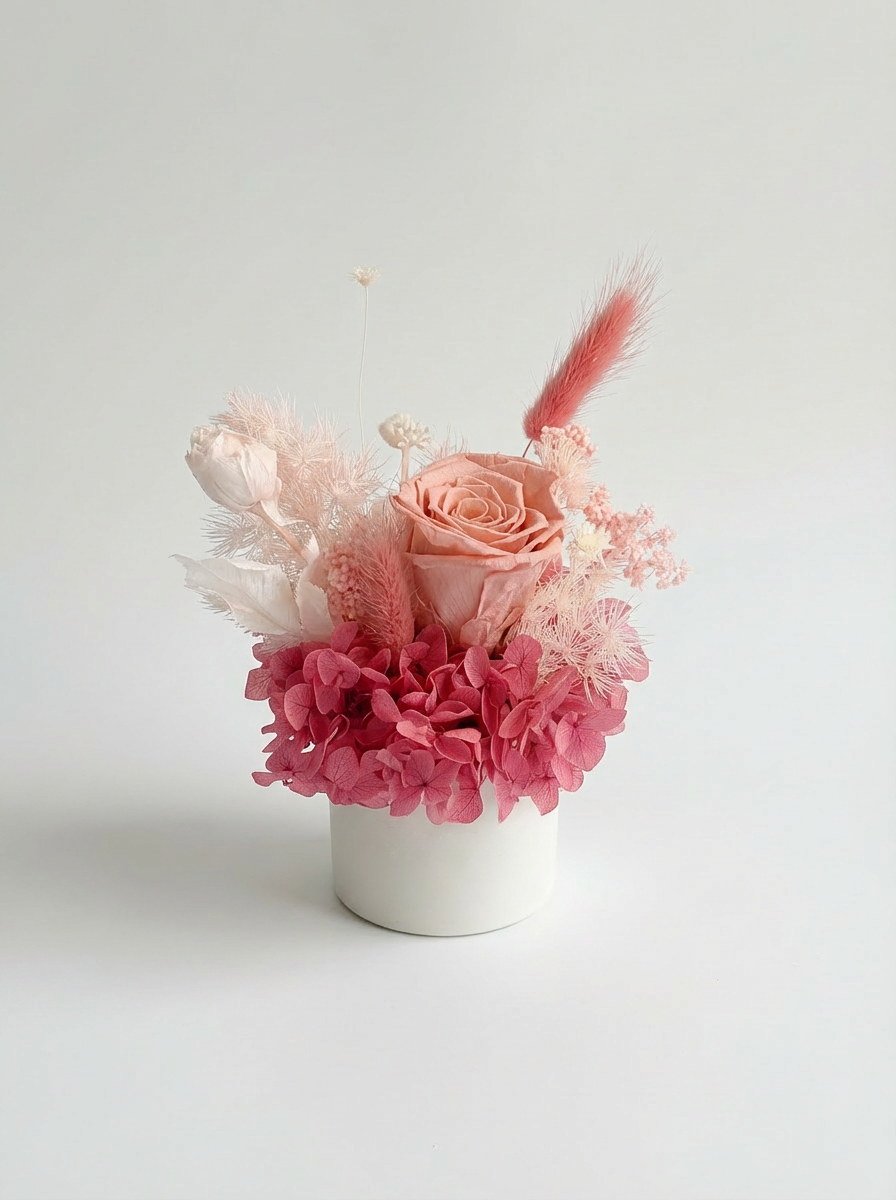 Mila - Everlasting Preserved Flower in Vase